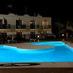 アパート Blue Island Pool View & Wi-fi By Irent Fuerteventura