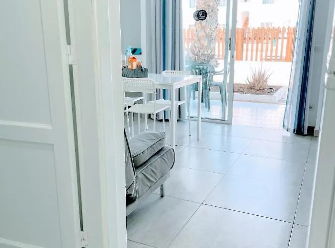 Blue Island Pool View & Wi-fi By Irent Fuerteventura Lägenhet