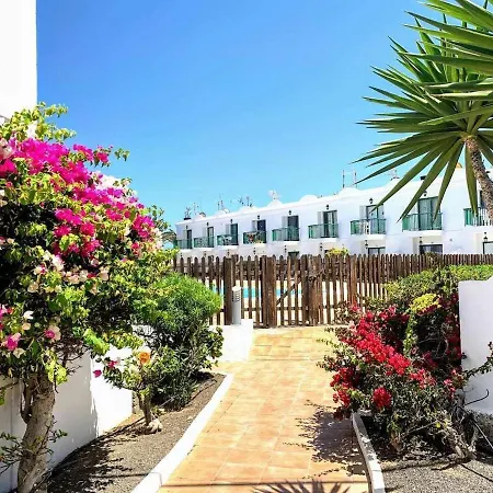 Blue Island Pool View & Wi-fi By Irent Fuerteventura شقة