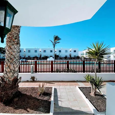 아파트 Blue Island Pool View & Wi-fi By Irent Fuerteventura *