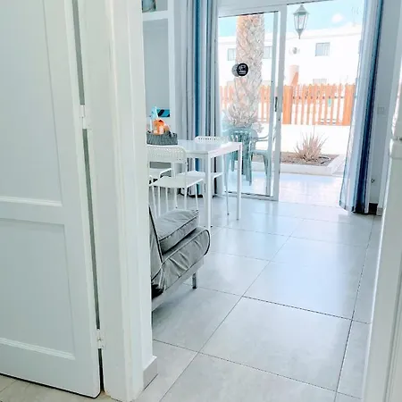 Blue Island Pool View & Wi-fi By Irent Fuerteventura 아파트