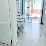 Blue Island Pool View & Wi-fi By Irent Fuerteventura Apartament