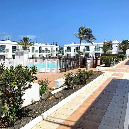 Blue Island Pool View & Wi-fi By Irent Fuerteventura Daire