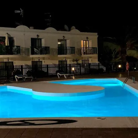 Апартаменты Blue Island Pool View & Wi-fi By Irent Fuerteventura