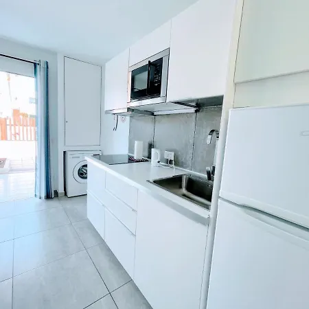 Blue Island Pool View & Wi-fi By Irent Fuerteventura Апартаменты Коральео