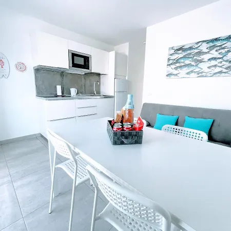 Blue Island Pool View & Wi-fi By Irent Fuerteventura *